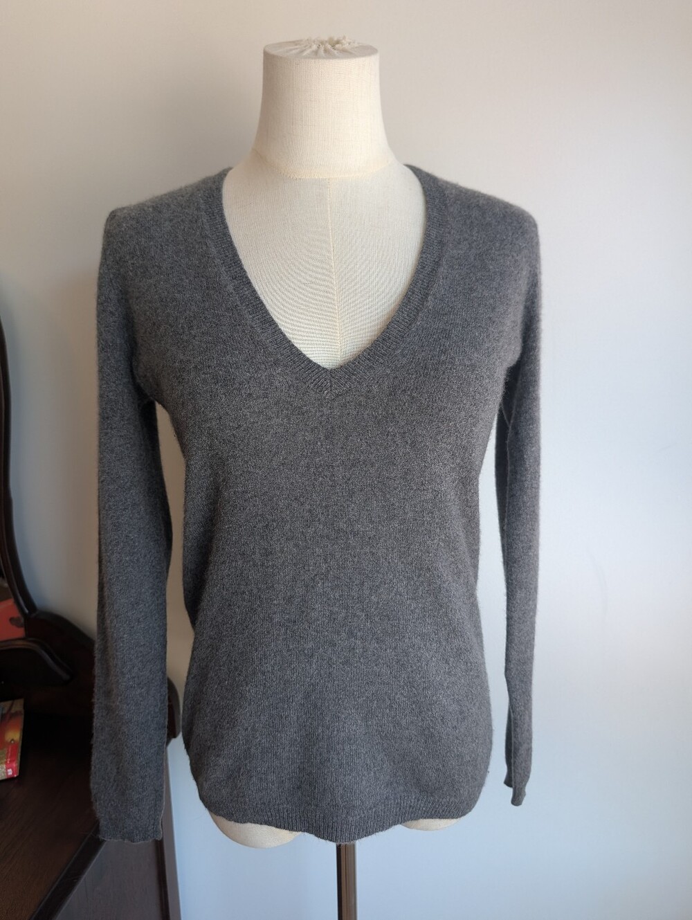 Joe Fresh Charcoal Cashmere V-Neck Women's Sweater